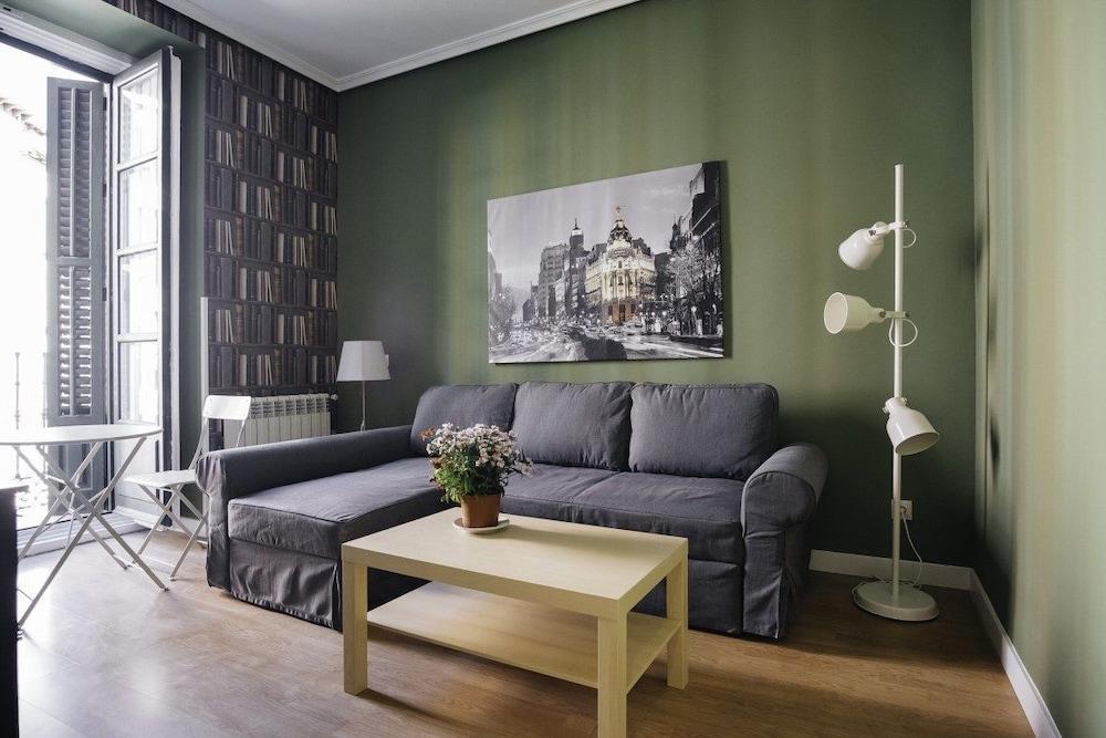 Habitat Apartments Latina Madrid Exterior photo