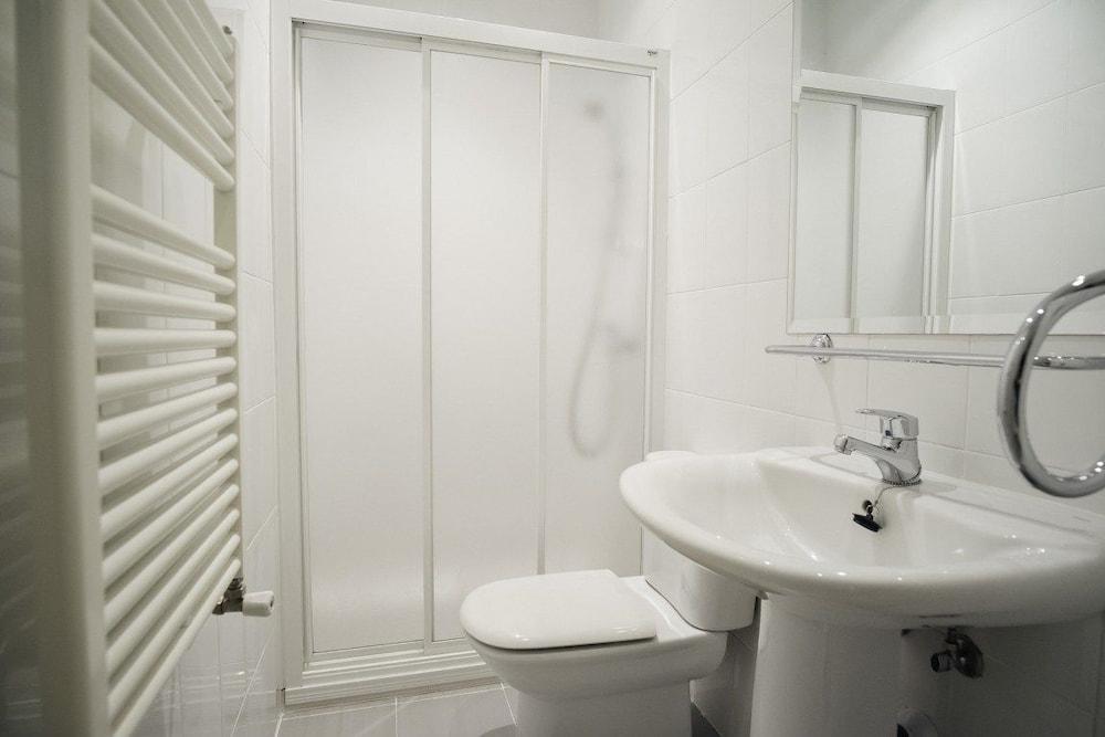 Habitat Apartments Latina Madrid Exterior photo