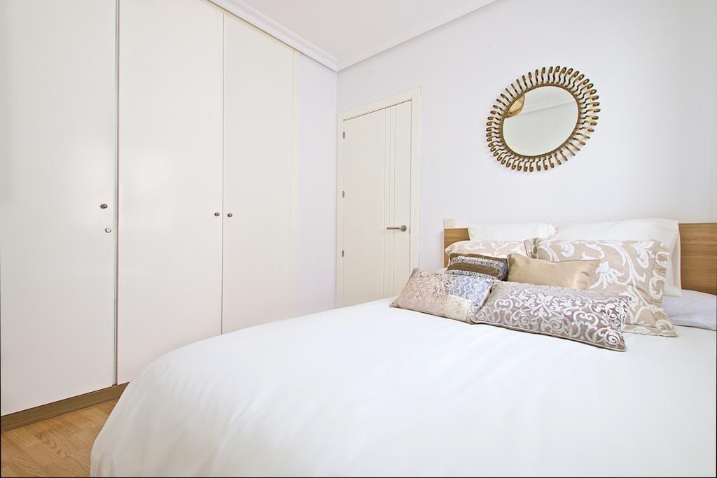 Habitat Apartments Latina Madrid Room photo